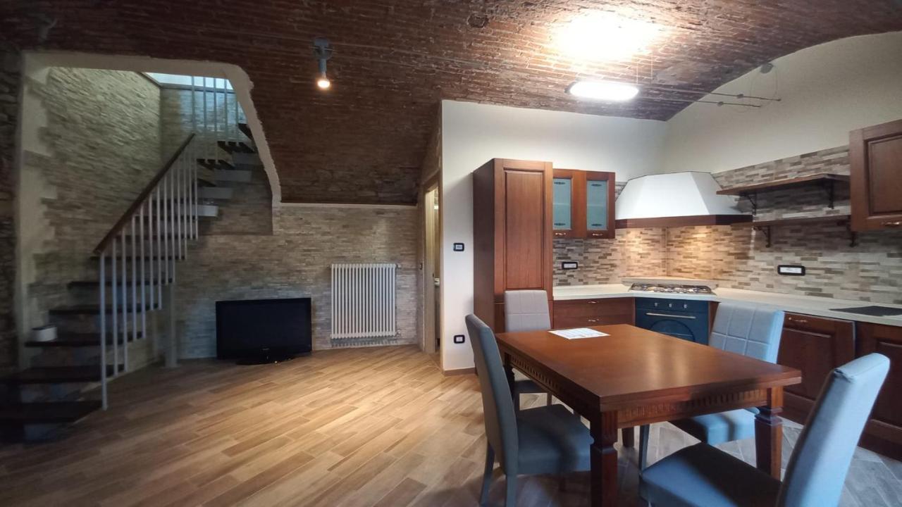 La Maison Du Chateau Cremolino Екстериор снимка